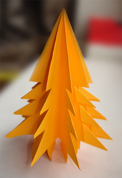 Оригами к Новому году. Елочка из бумаги